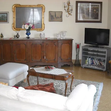 아파트 Residenza Oltrarno *
